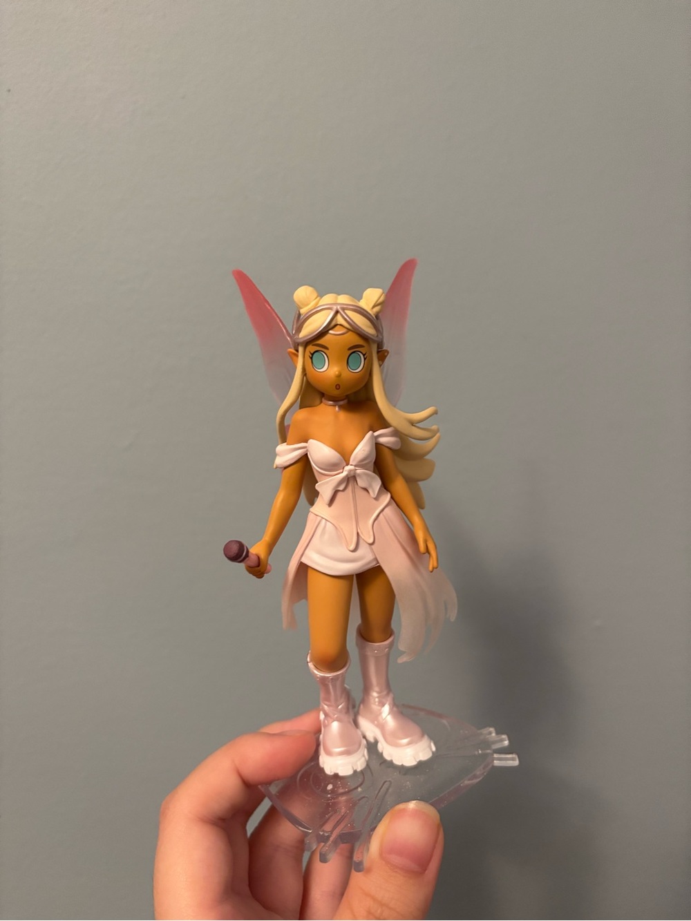Pink Winged Fairy Figure Collectible comes with cat stand